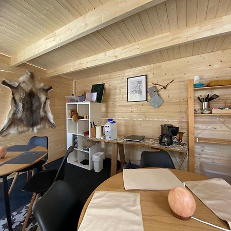 Aurora Igloo Fireplace-Heated Tents In A Secret Forest With Private Jacuzzi And Shared Sauna Bathroom And Dog Friendly Rovaniemi Exterior foto